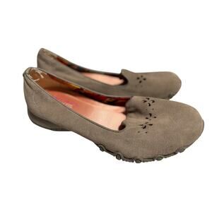 Skechers Relaxed Fit Memory Foam Suede Flats Size 9